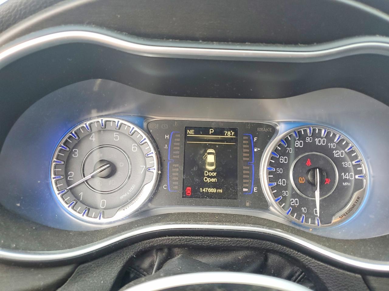 Chrysler 200