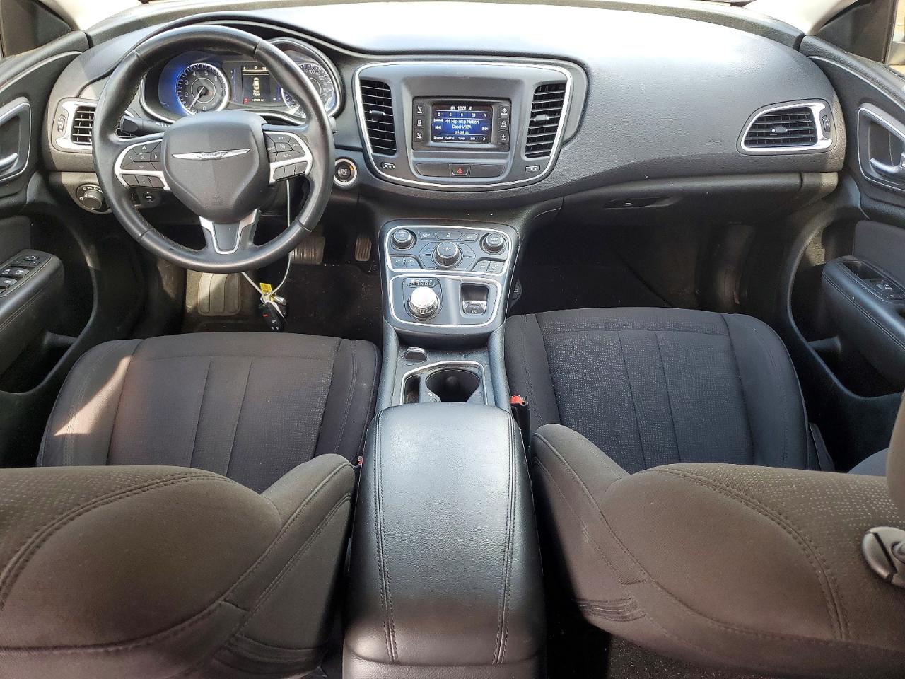 Chrysler 200