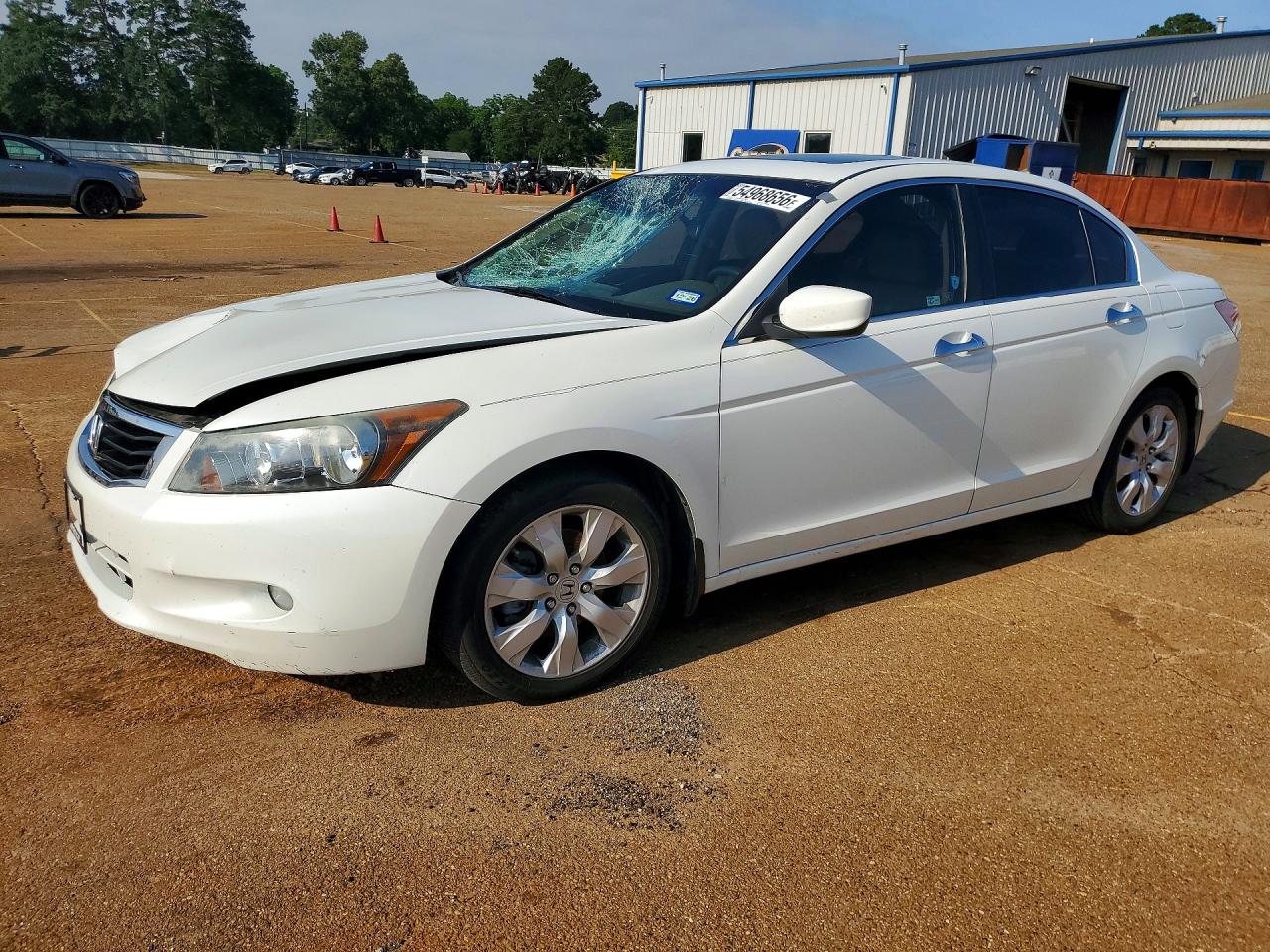 Salvage Honda Accord Image