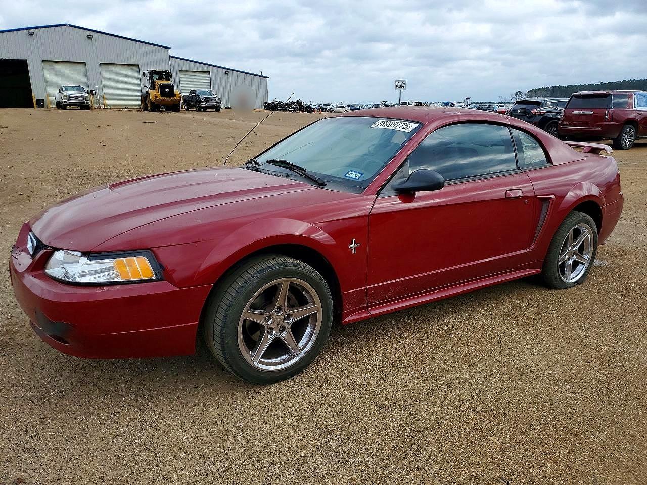 Salvage Ford Mustang Image