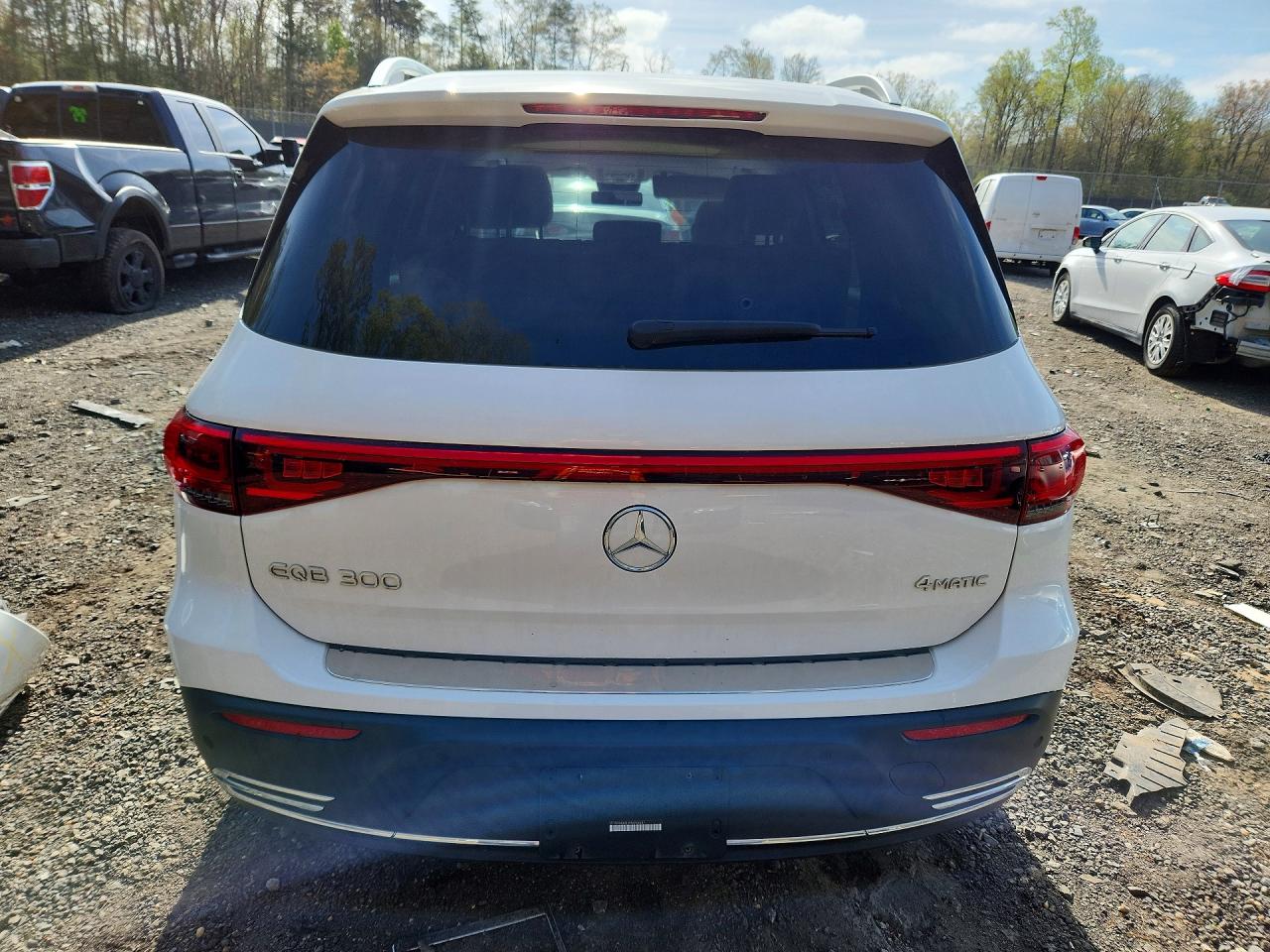 Mercedes-Benz EQB 300 4matic