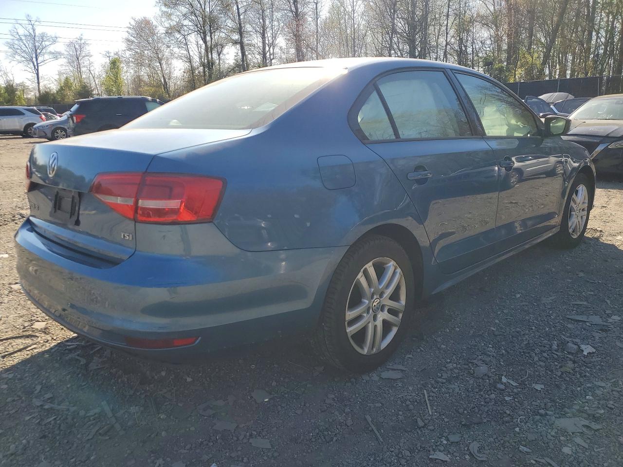 Volkswagen Jetta S