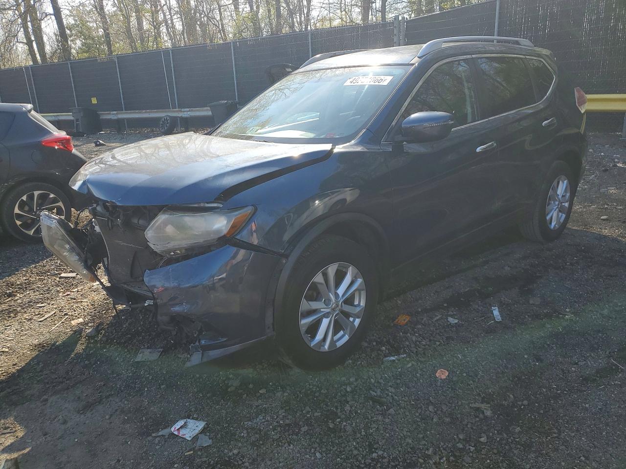 Salvage Nissan Rogue Image