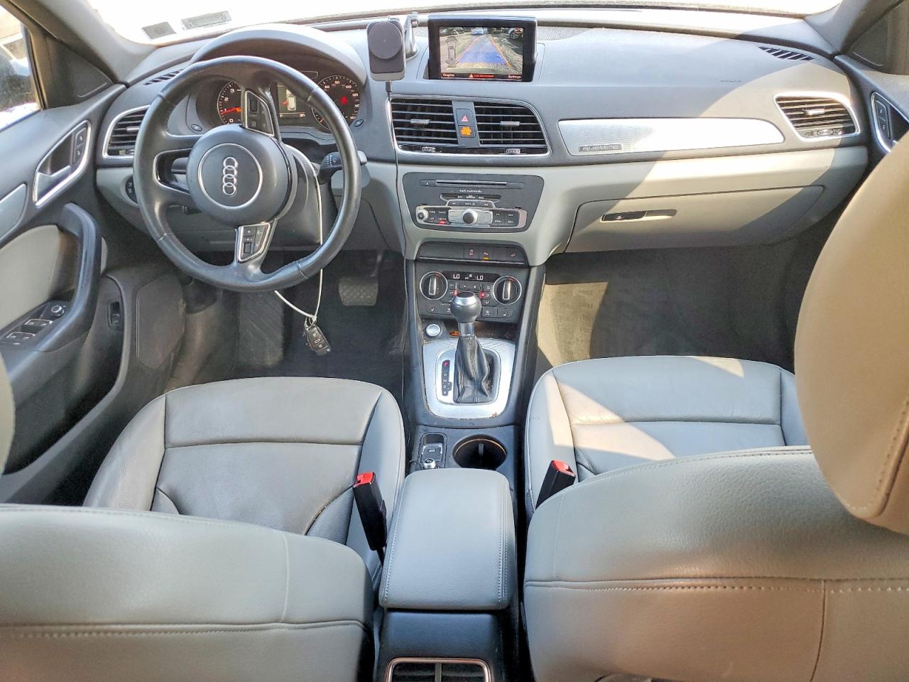 Audi Q3 Premium