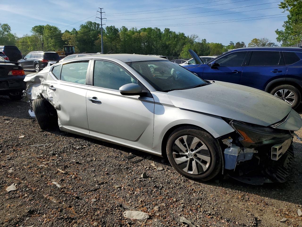 Nissan Altima S