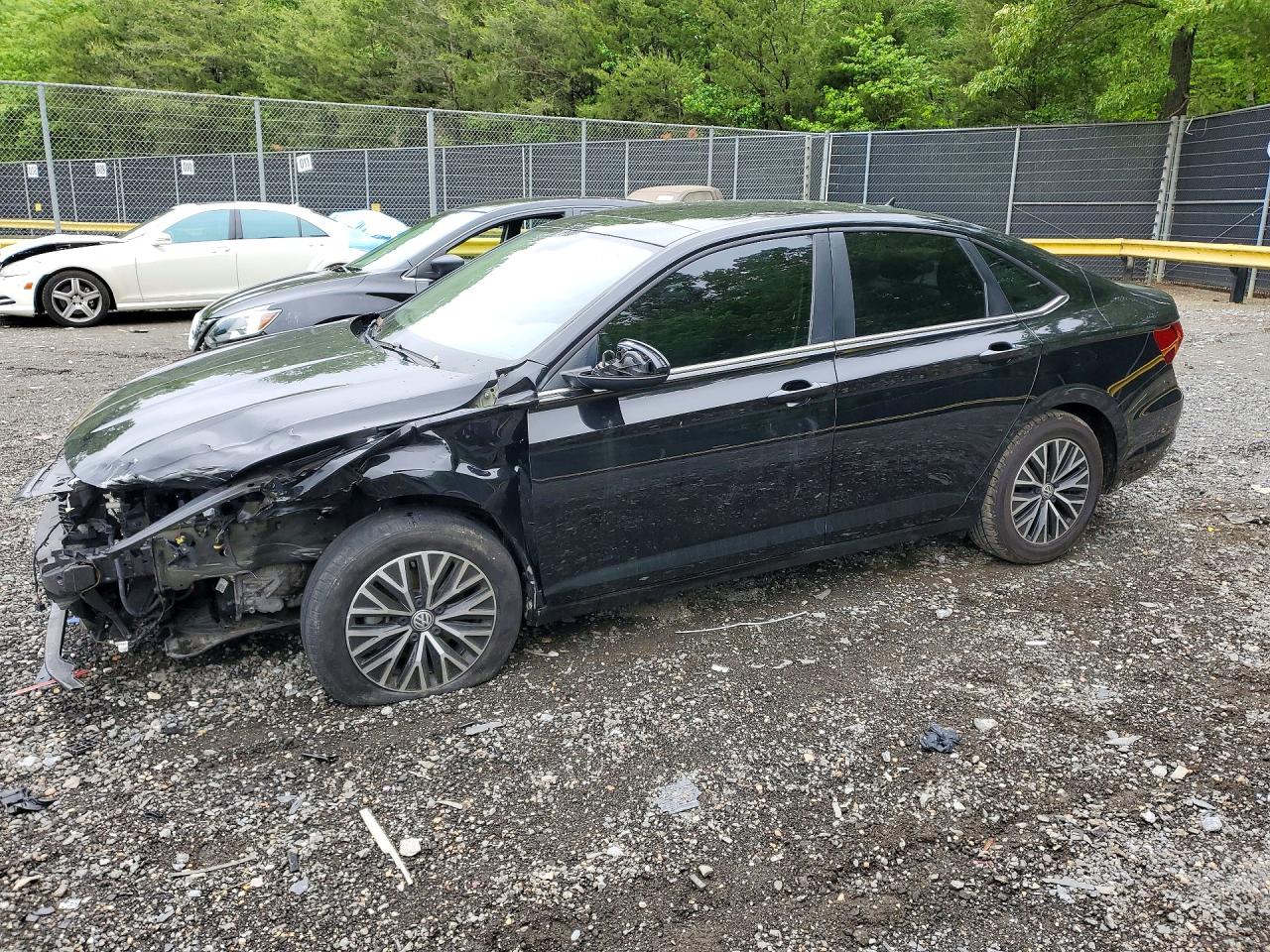 Salvage Volkswagen Jetta Image