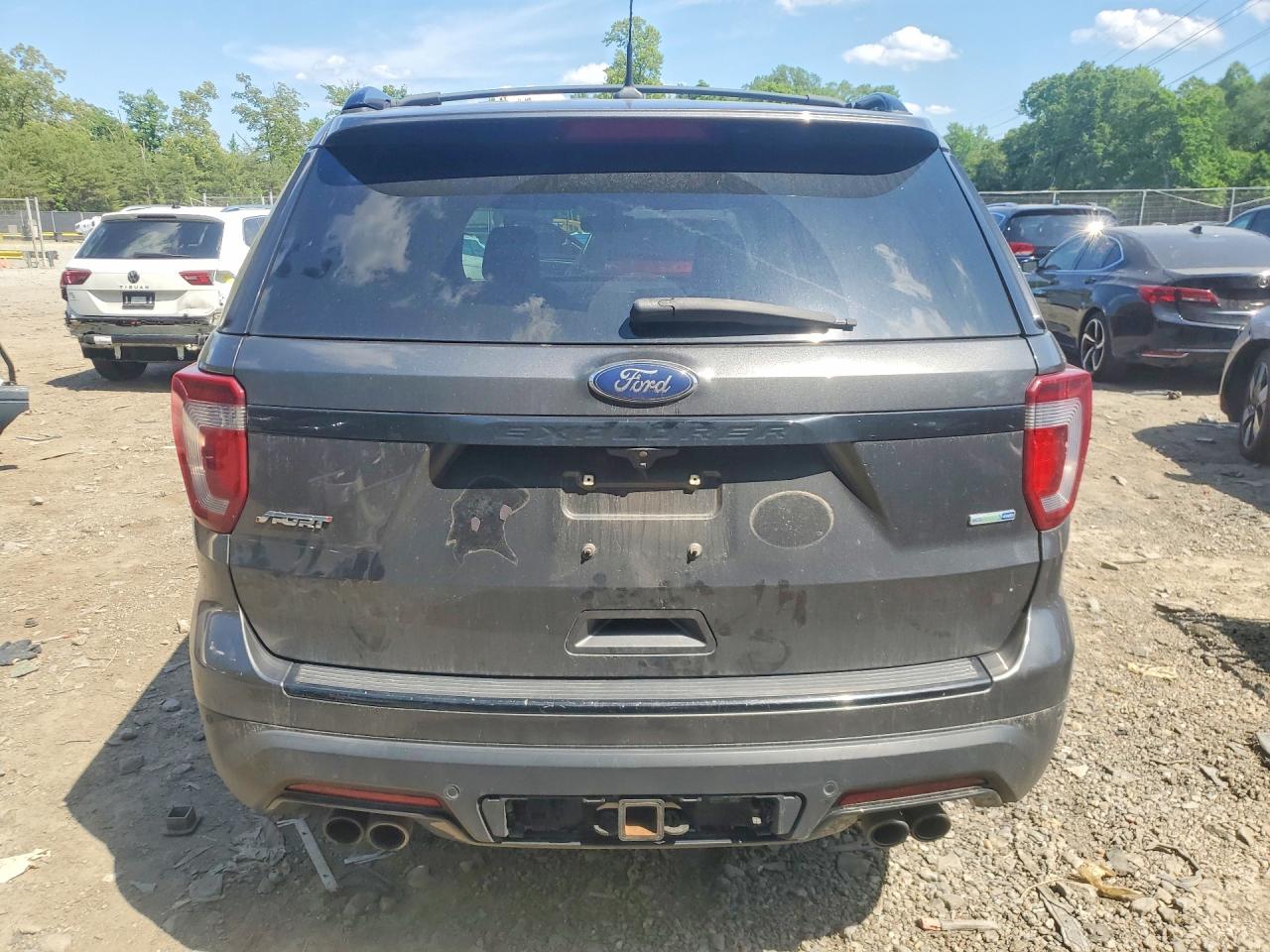 Ford Explorer Sport