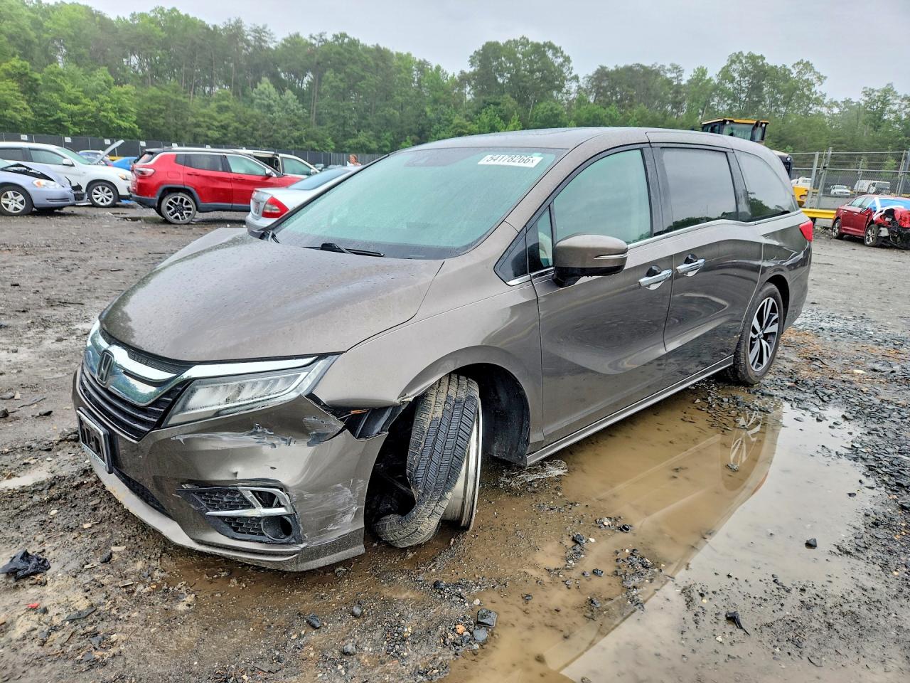 Salvage Honda Odyssey Image
