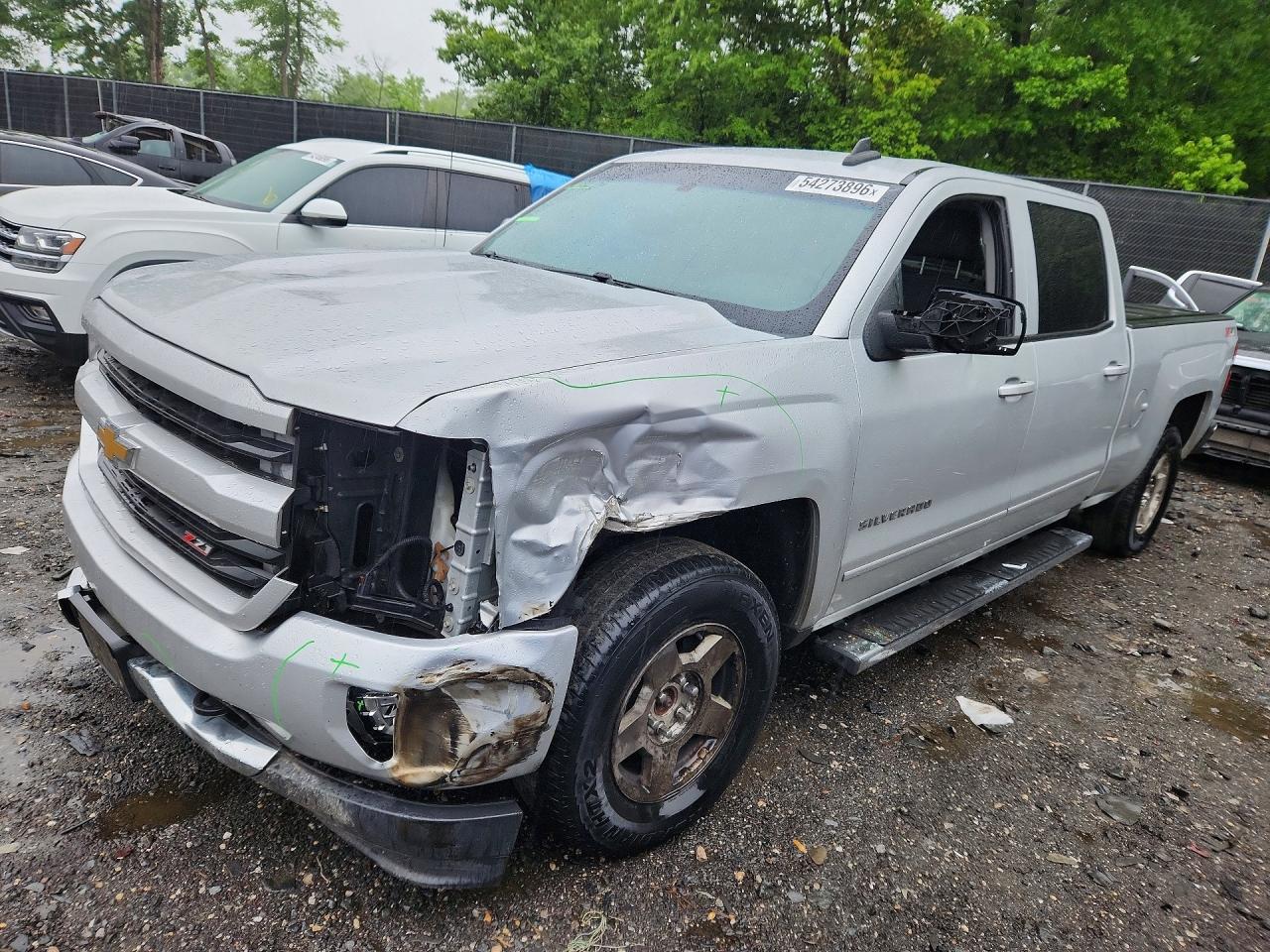 Salvage Chevrolet Silverado Image