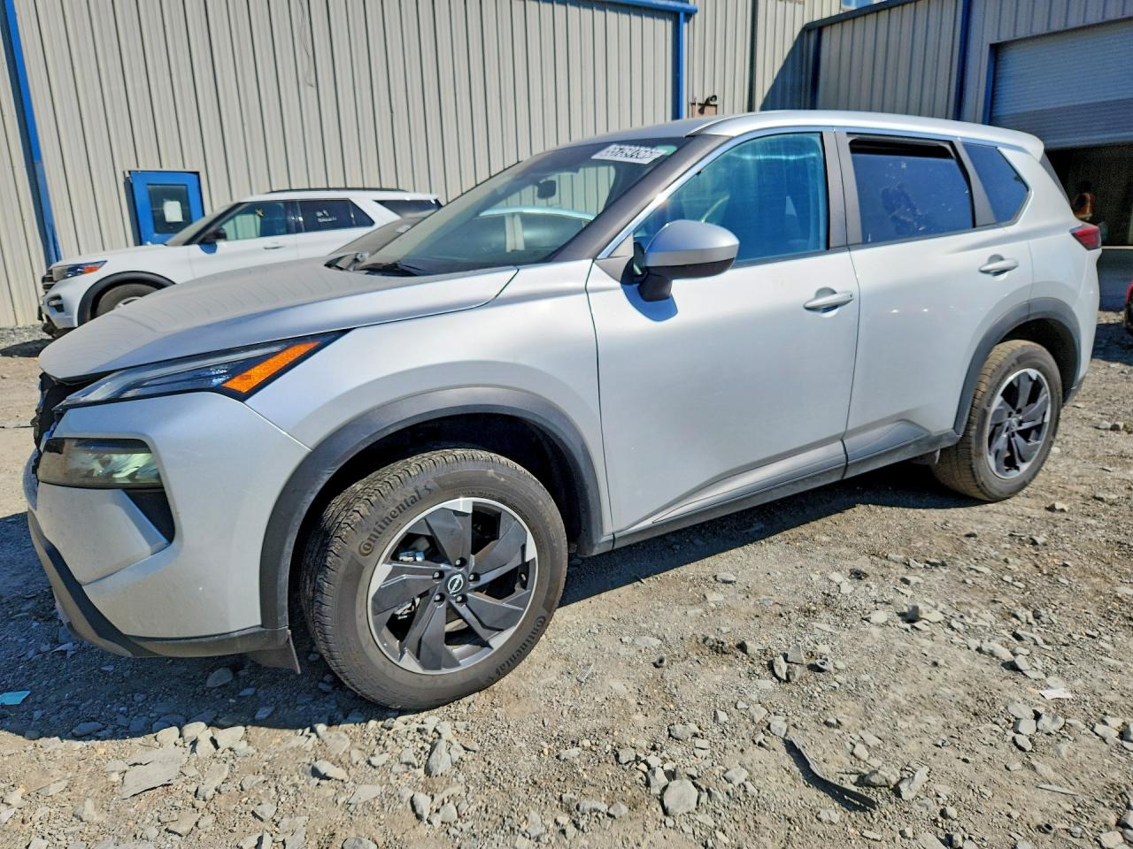Salvage Nissan Rogue Image