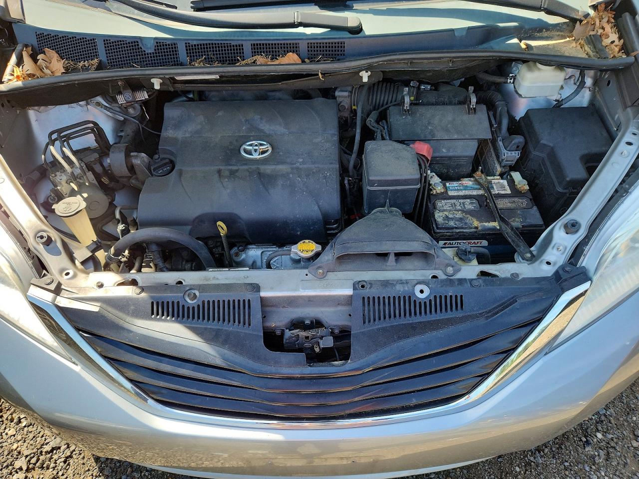 Toyota Sienna Le