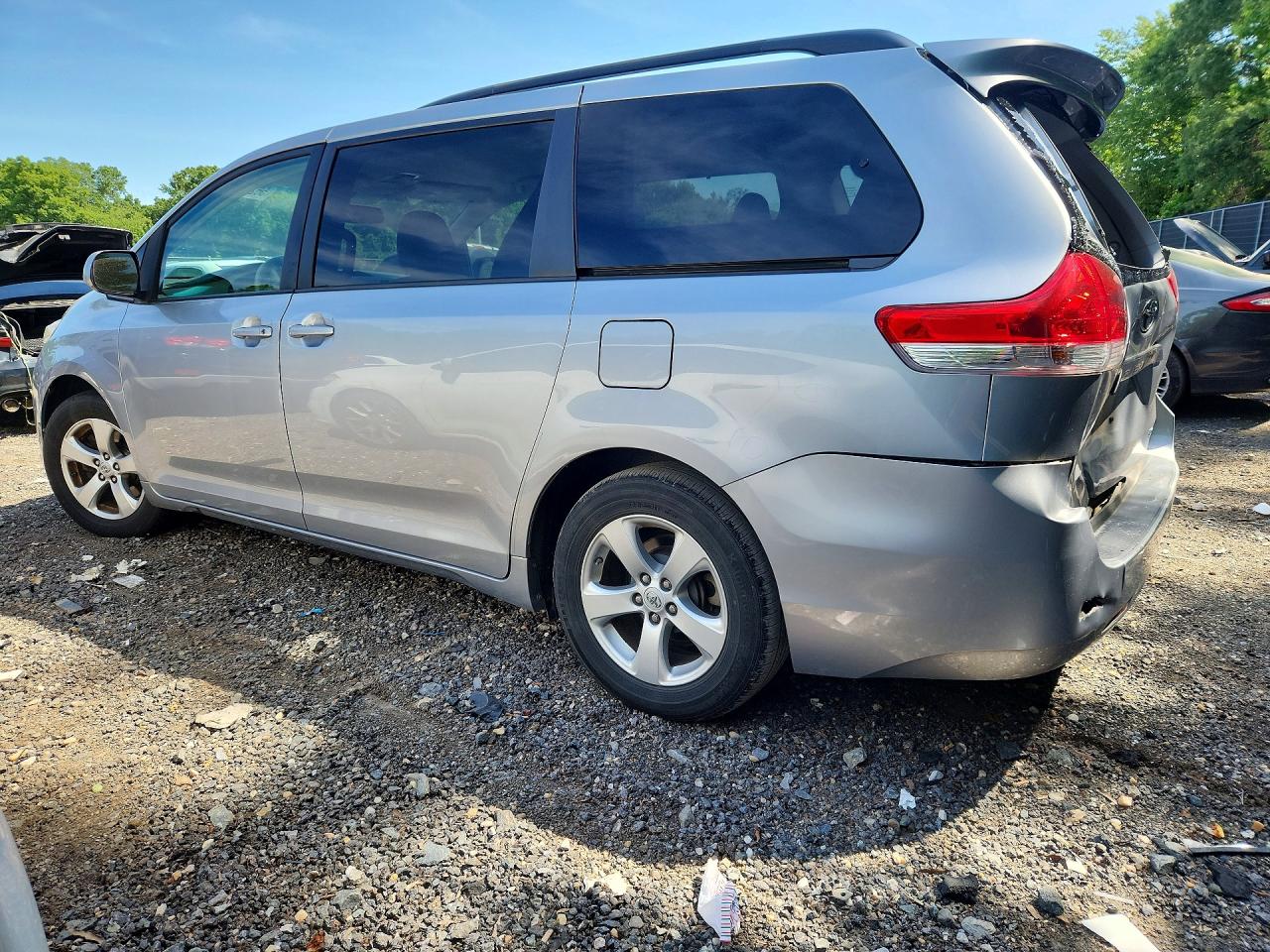 Toyota Sienna Le