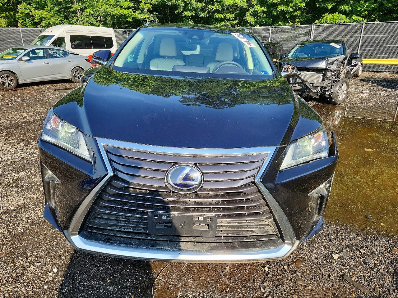 Lexus RX Base