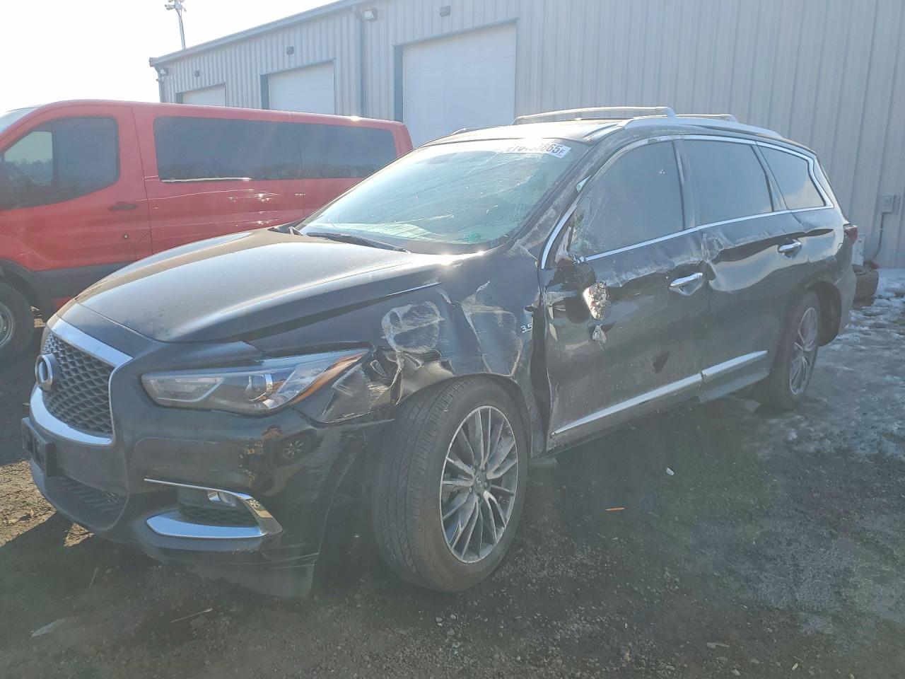 Salvage INFINITI Qx Image