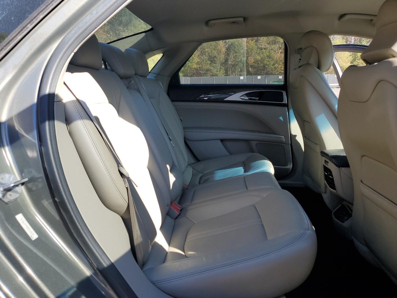 Lincoln MKZ Reserve