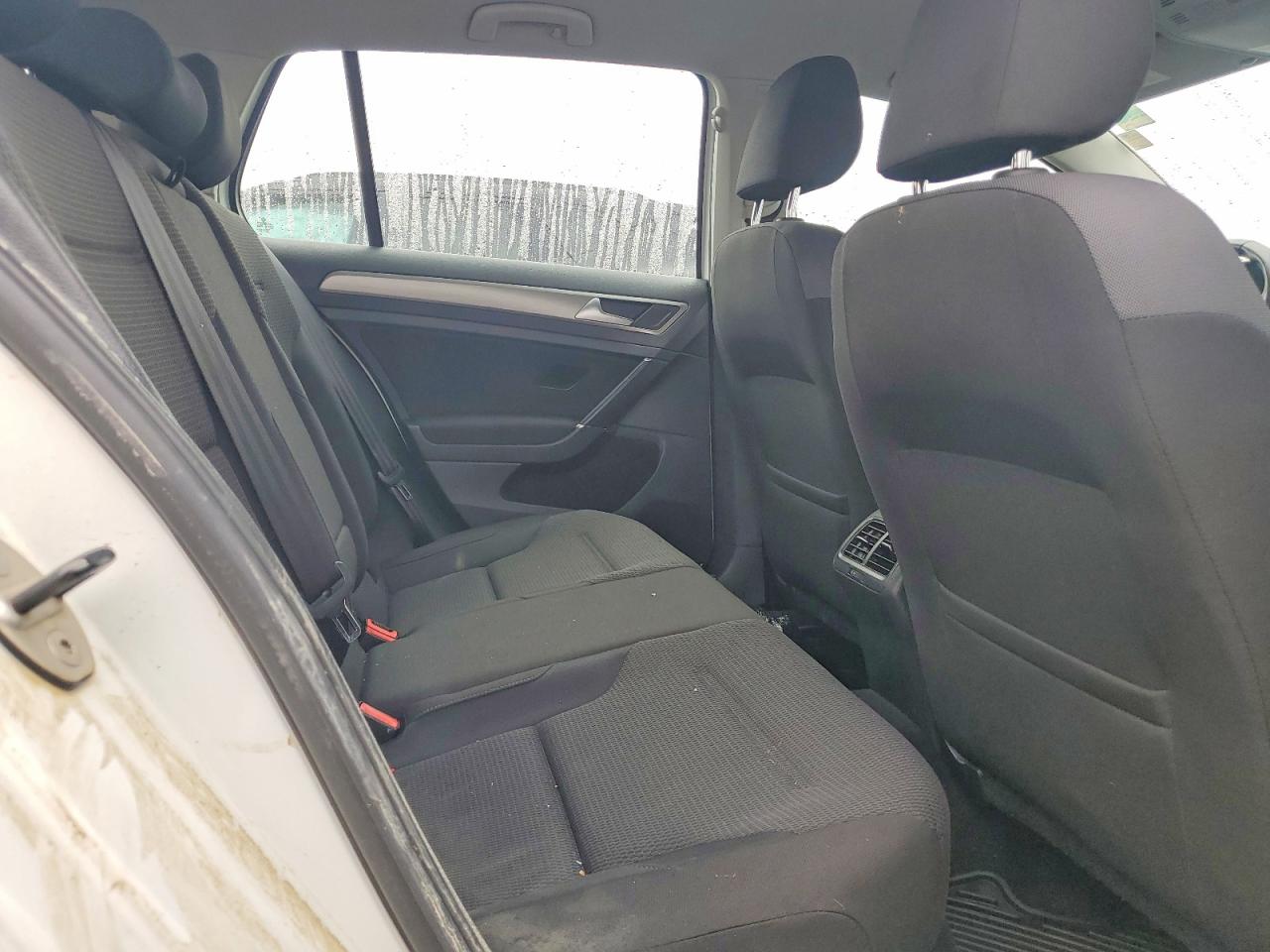 Volkswagen Golf S