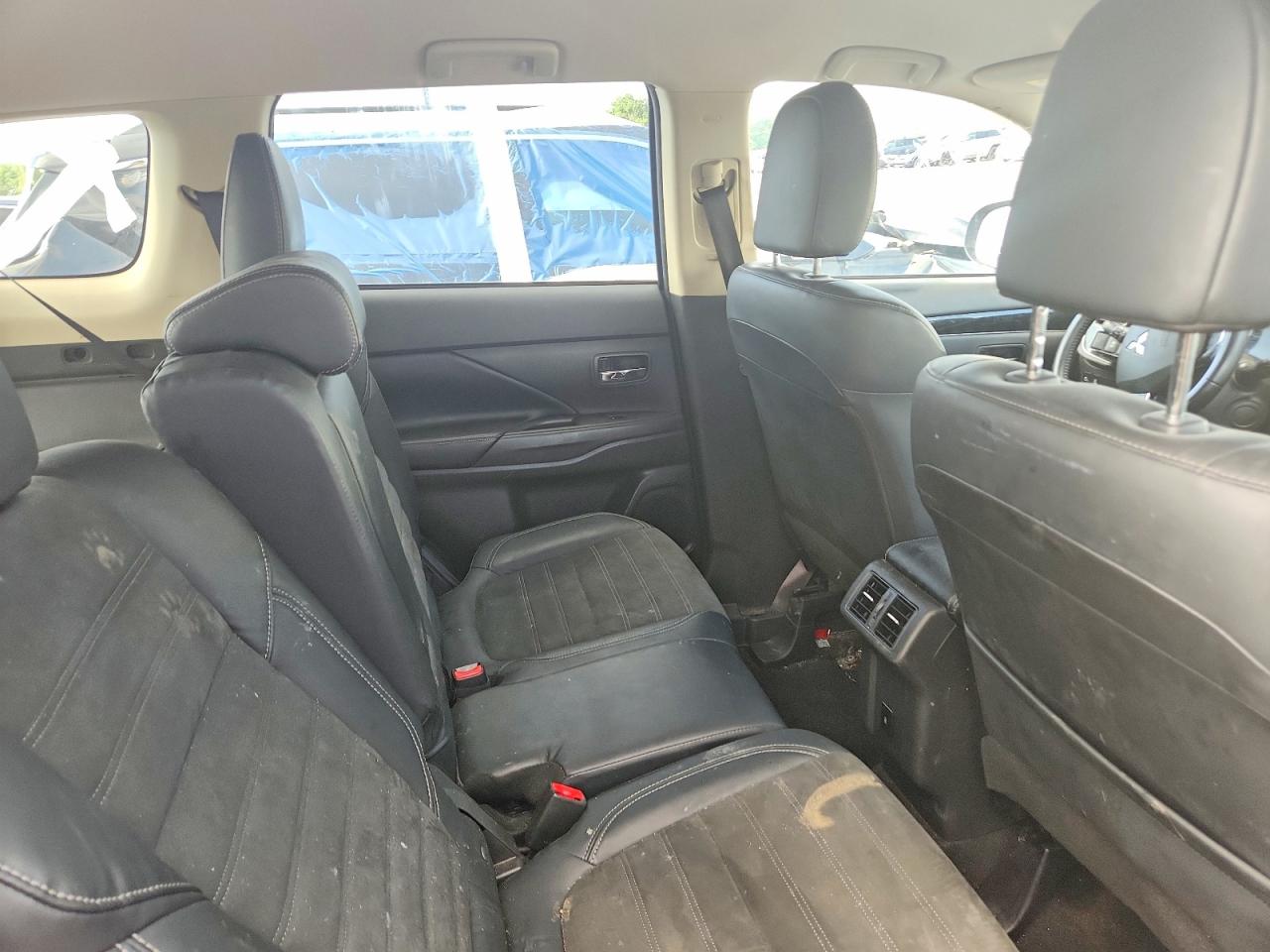 Mitsubishi Outlander Se