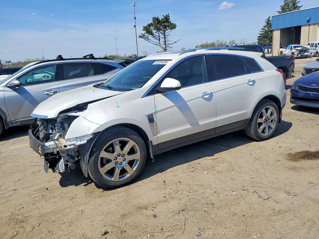 Salvage Cadillac SRX Image
