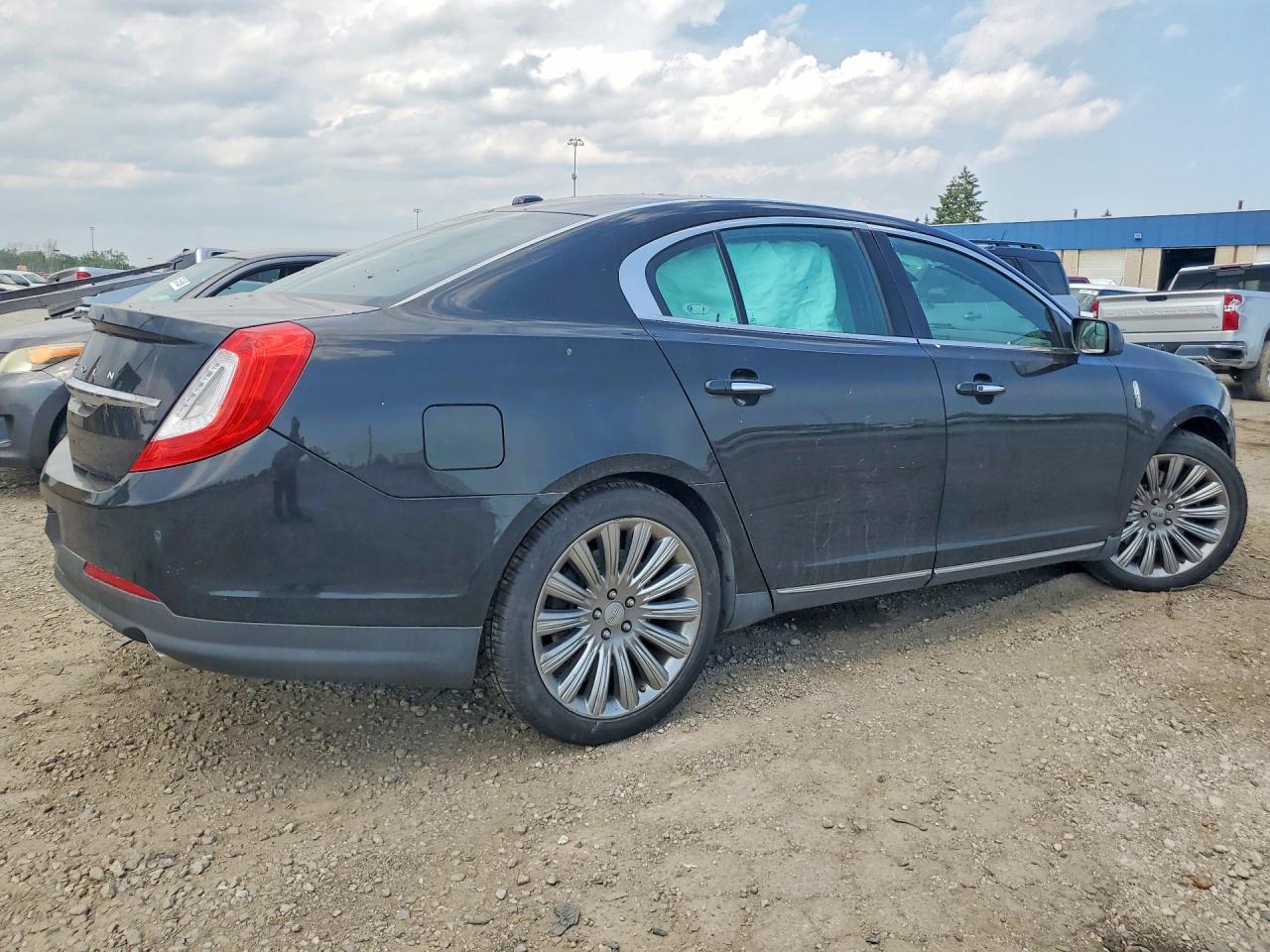 Lincoln MKS