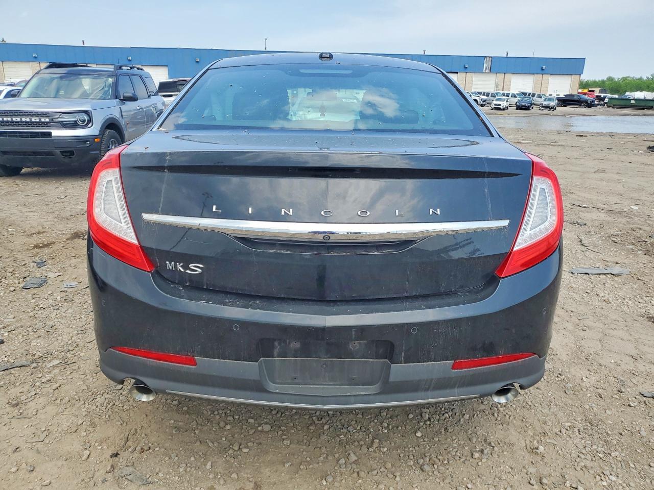 Lincoln MKS