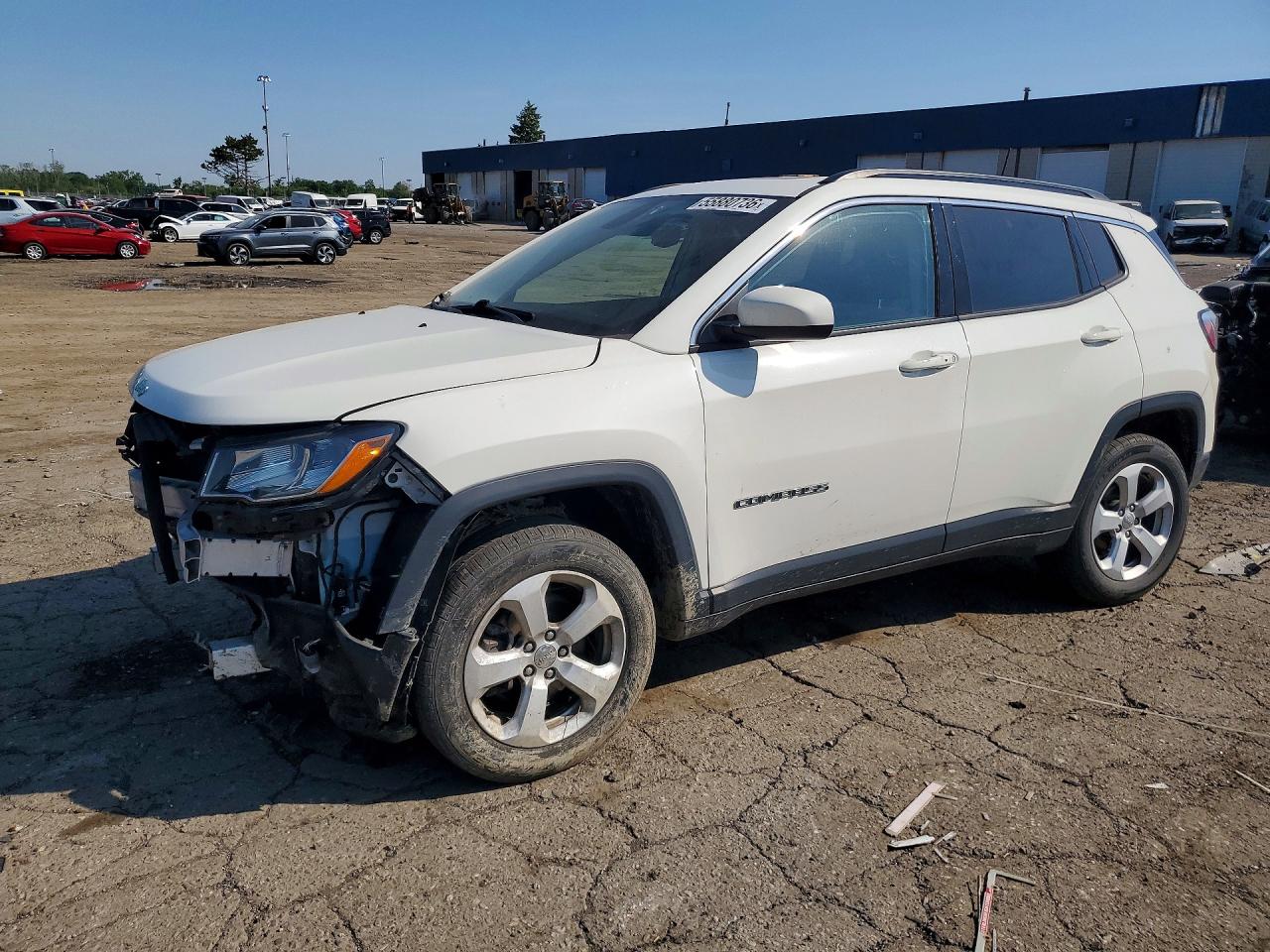 Salvage Jeep Compass Image