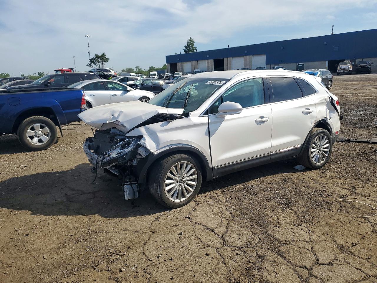Salvage Lincoln MKZ Image
