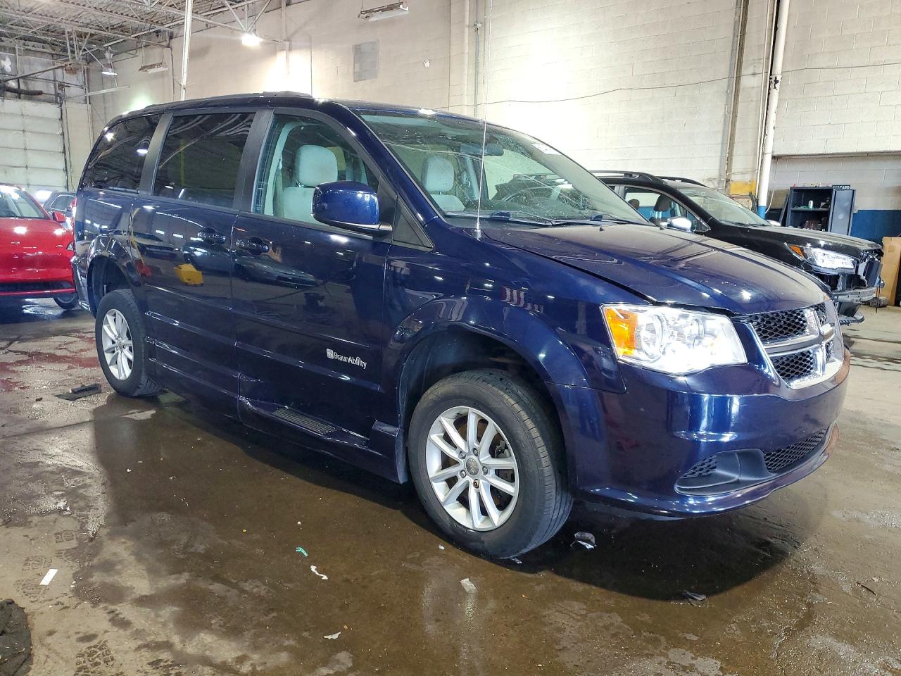 Dodge Caravan Sxt