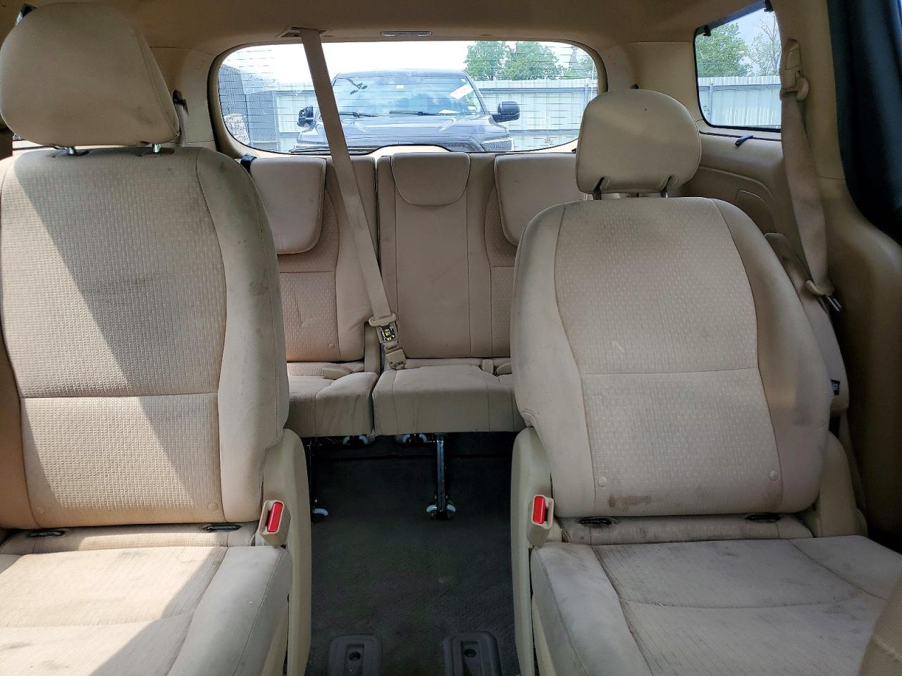 Kia Sedona Lx