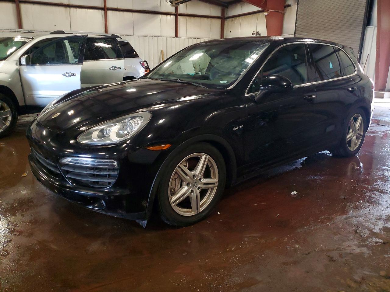 2012 Porsche Cayenne WP1AE2A26CL******