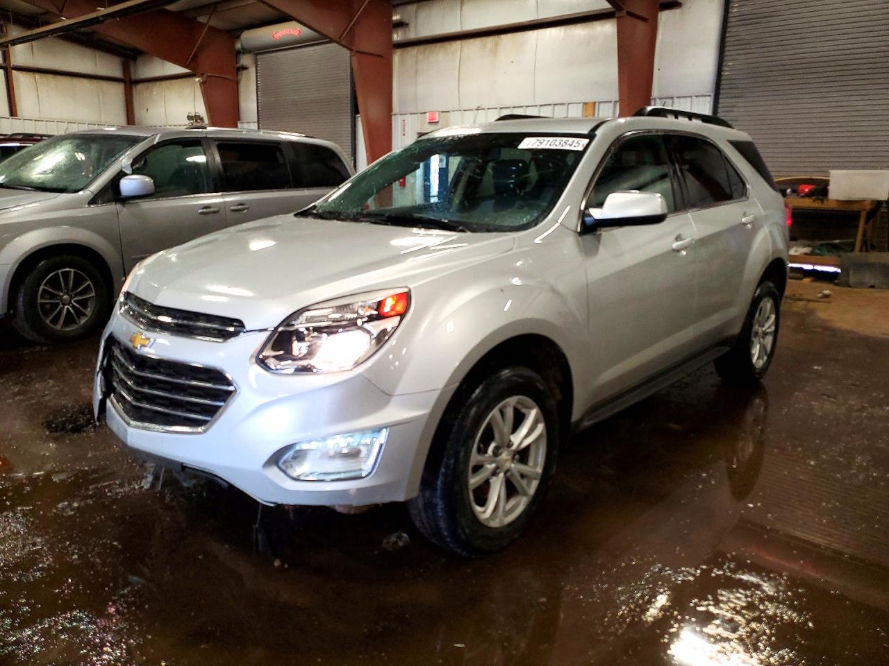 Salvage Chevrolet Equinox Image
