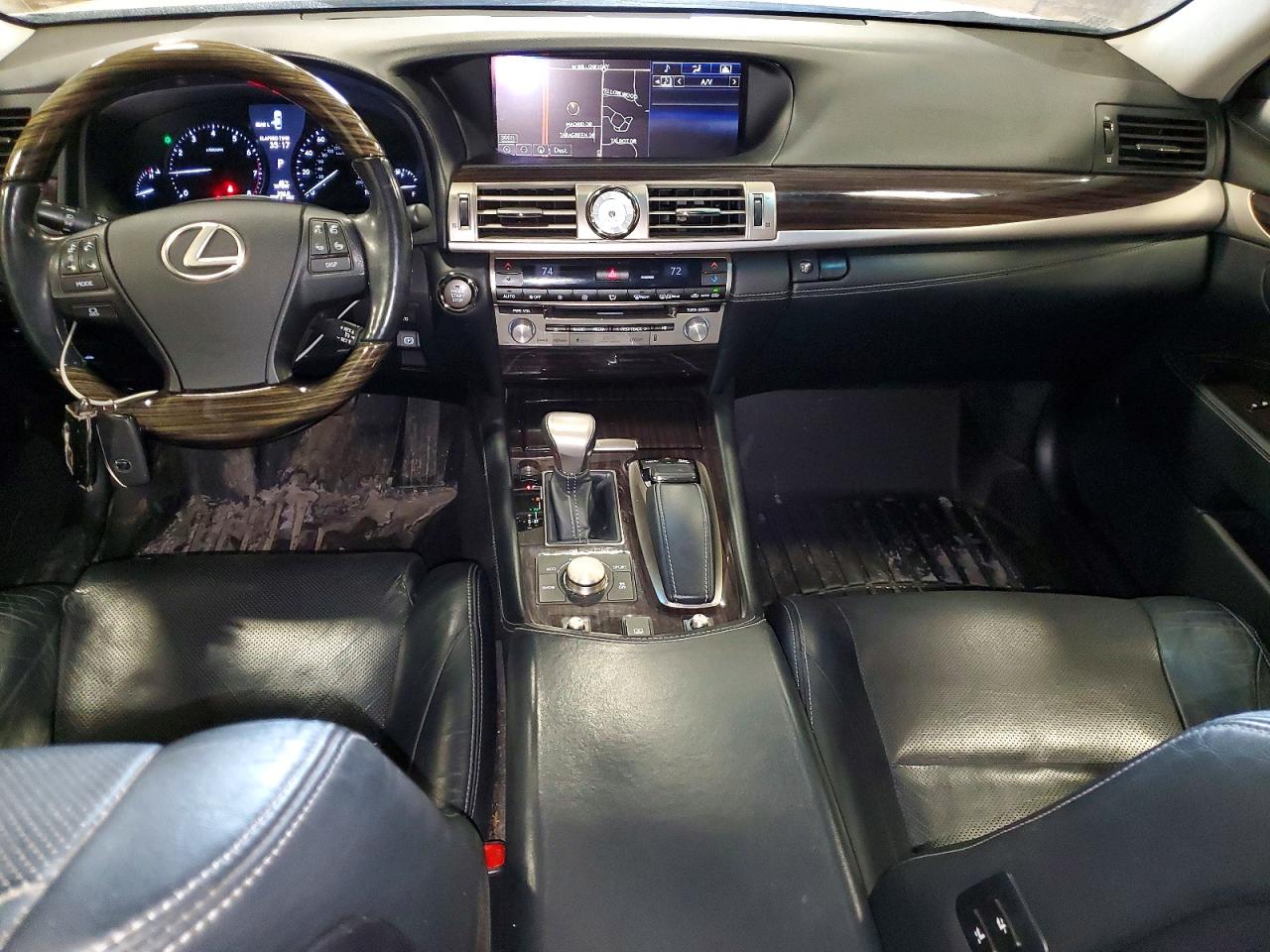 Lexus LS Base