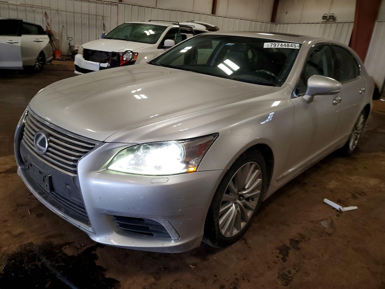 Lexus LS Base