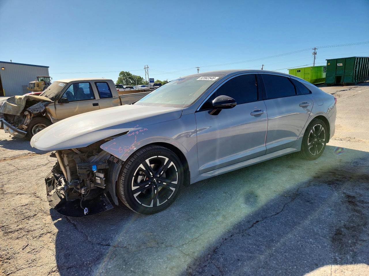 Salvage Kia K5 Image