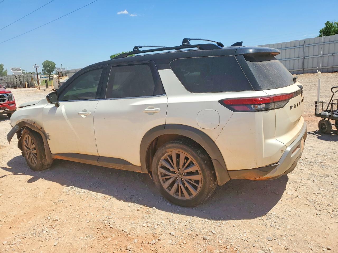 Nissan Pathfinder Sl