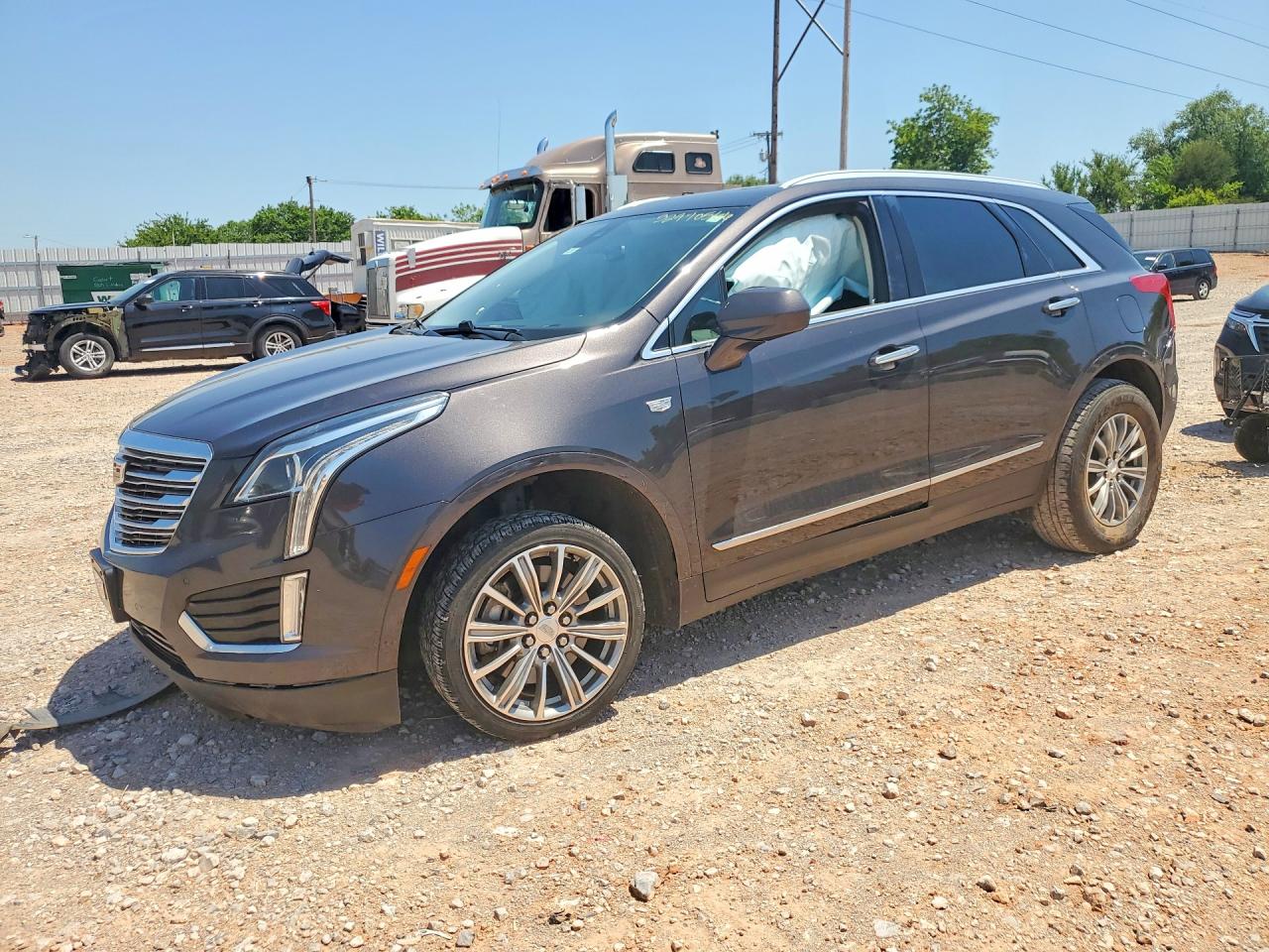 Salvage Cadillac XT5 Image