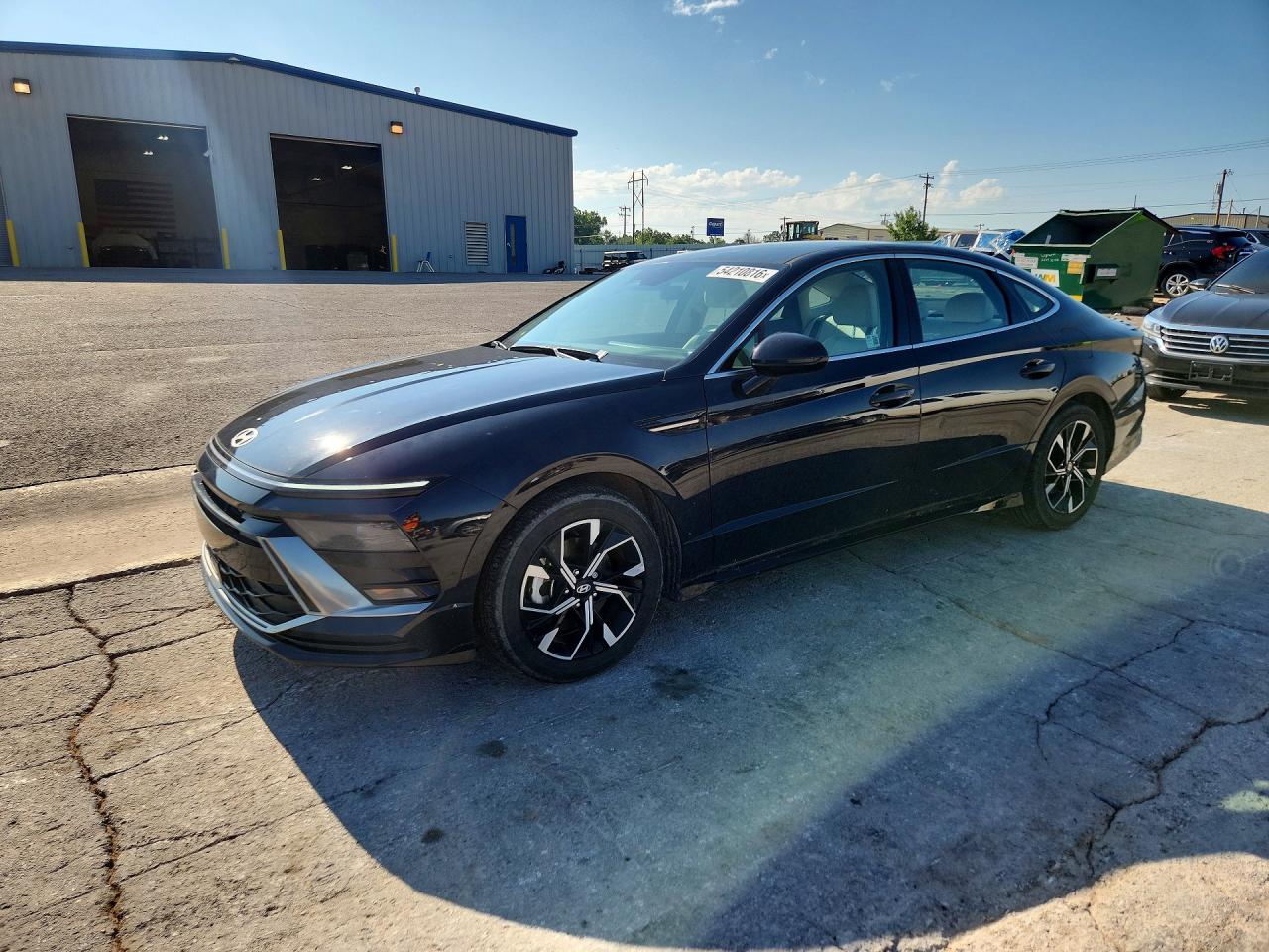 Salvage Hyundai SONATA Image