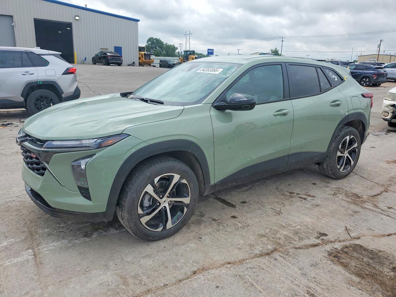 Salvage Chevrolet Trax Image