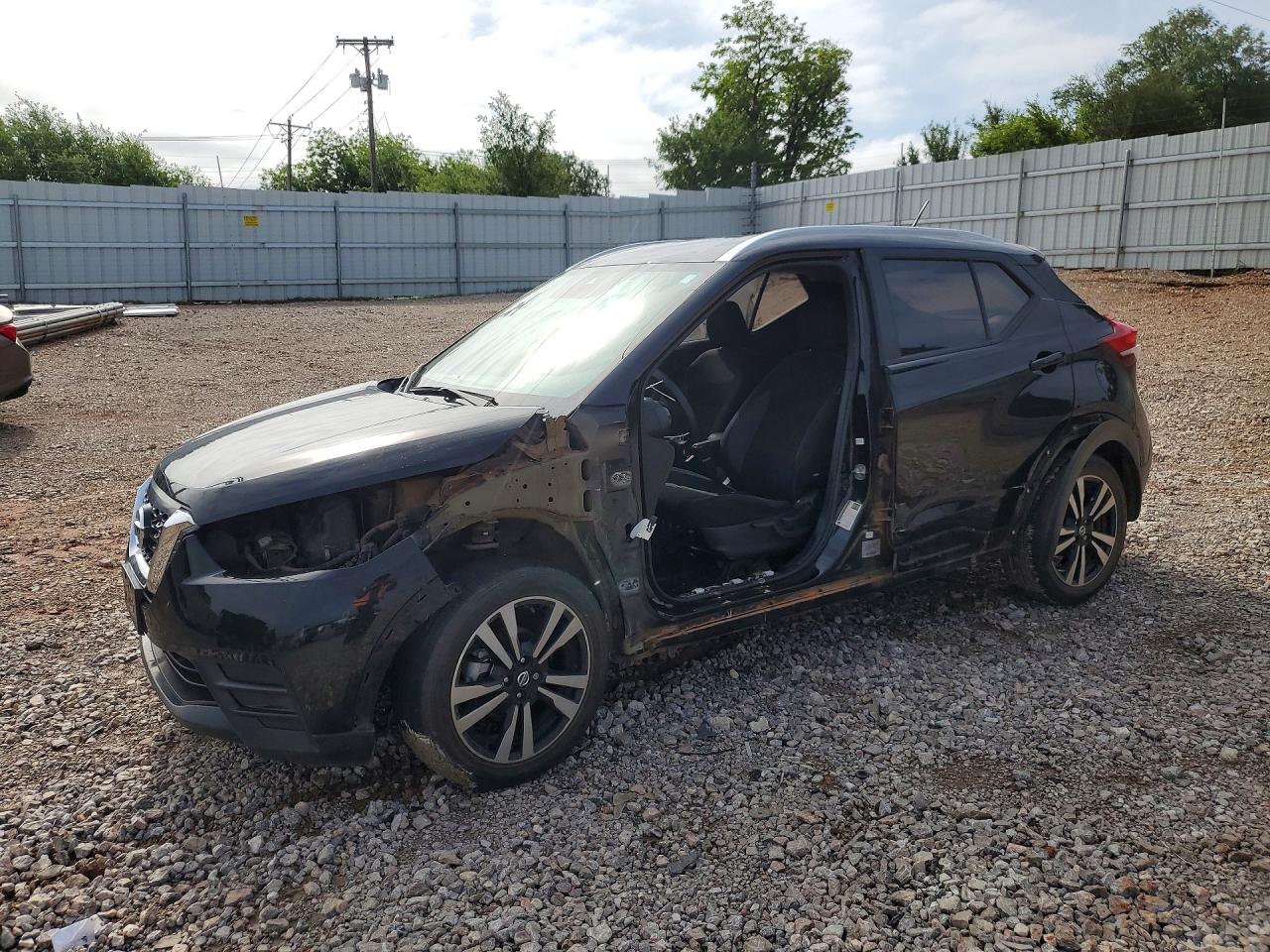 Salvage Nissan Kicks Image