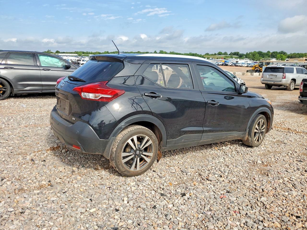 Nissan Kicks Sv