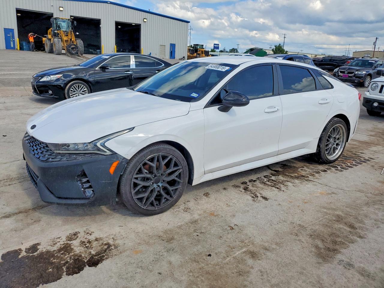 Salvage Kia K5 Image
