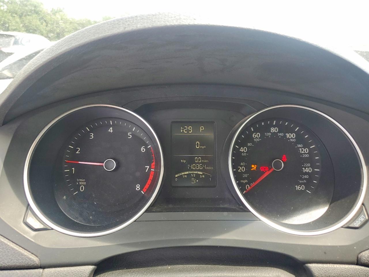 Volkswagen Jetta S