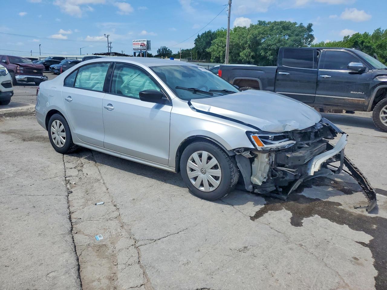 Volkswagen Jetta S