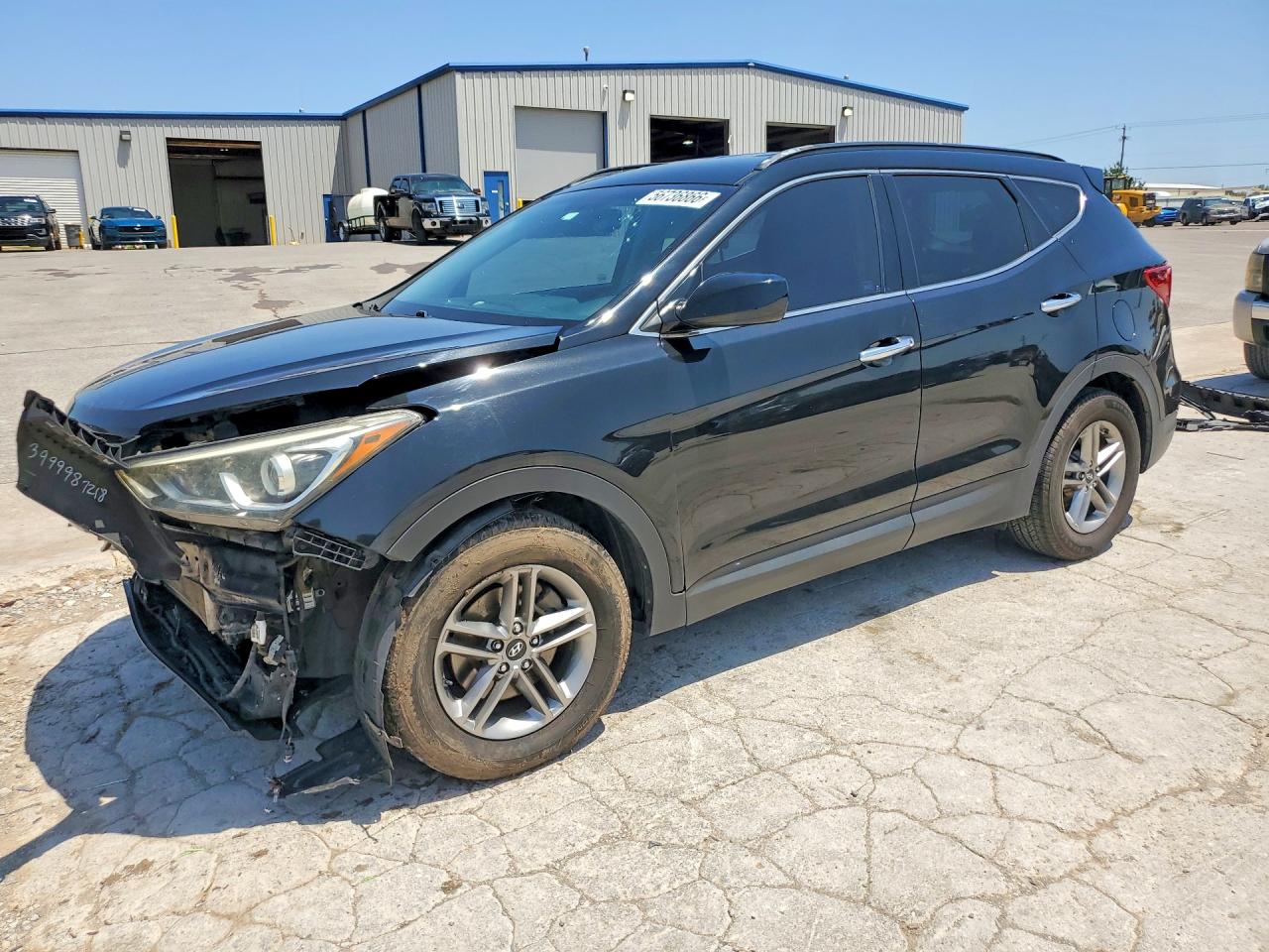 Salvage Hyundai SANTA FE Image