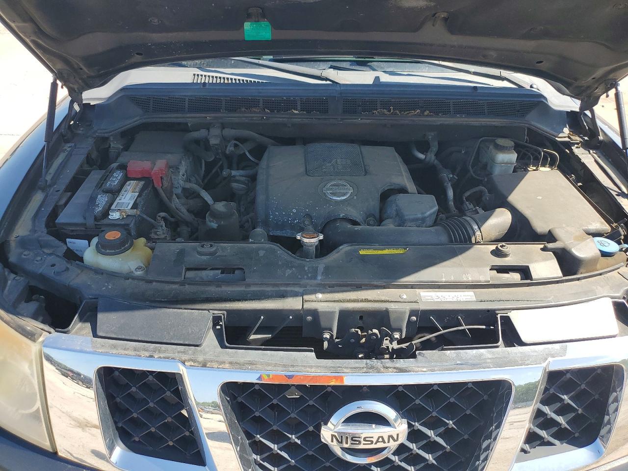 Nissan Armada Sv