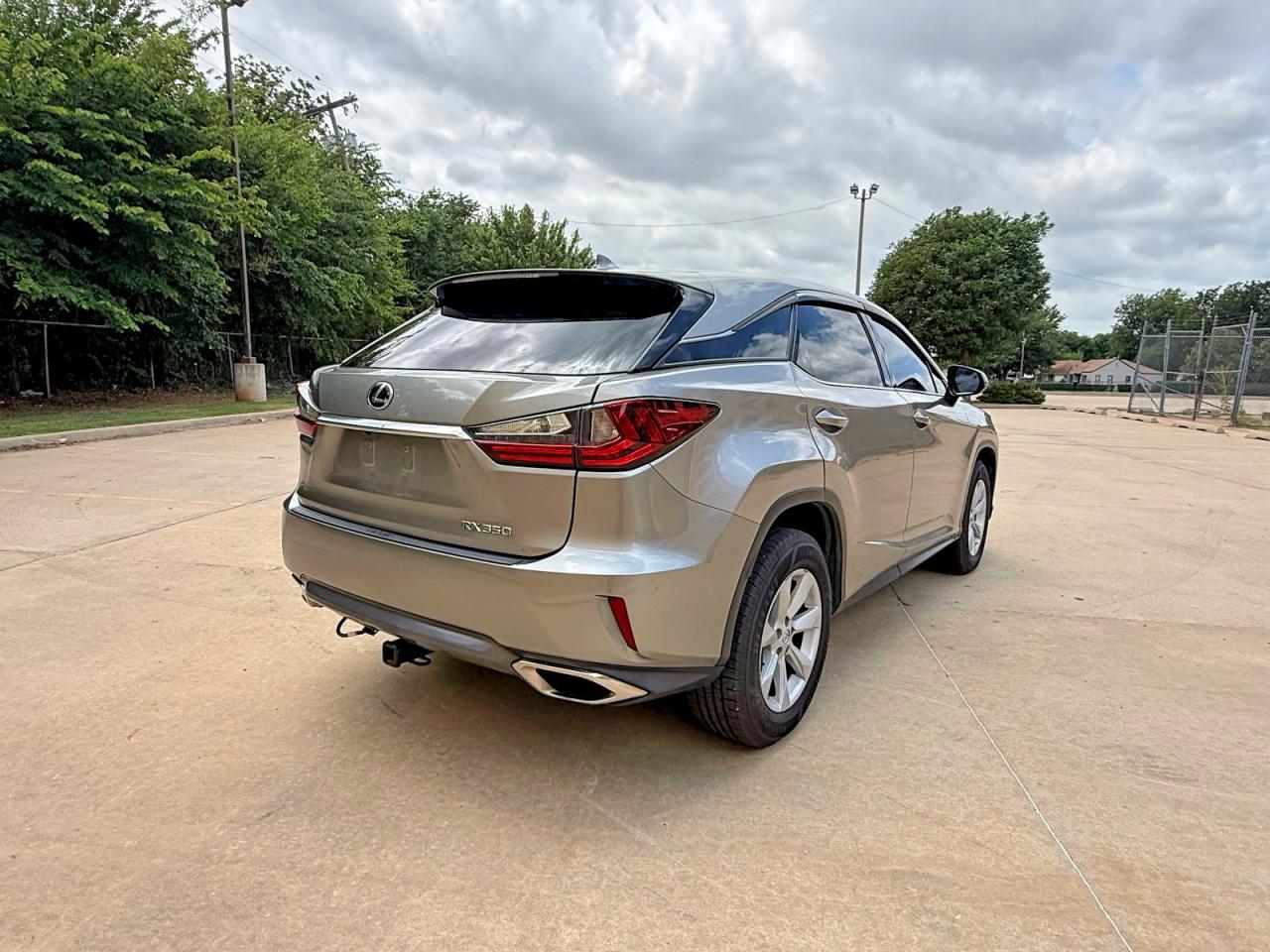 Lexus RX Base