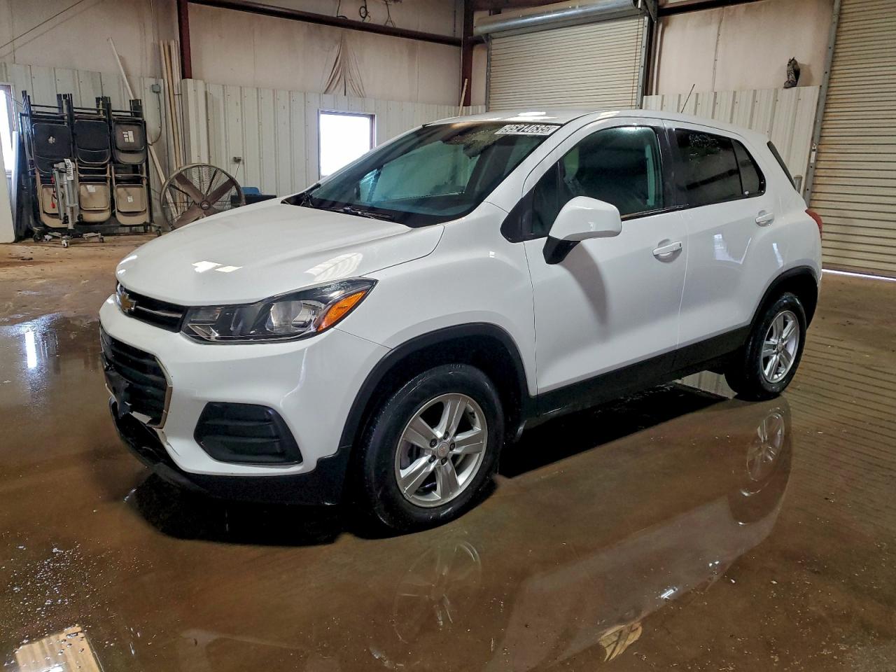 Salvage Chevrolet Trax Image