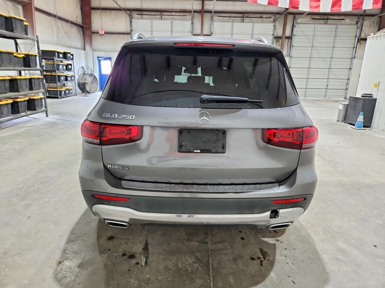 Mercedes-Benz GLB 250