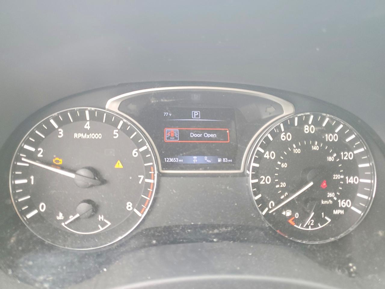 Nissan Pathfinder Sv