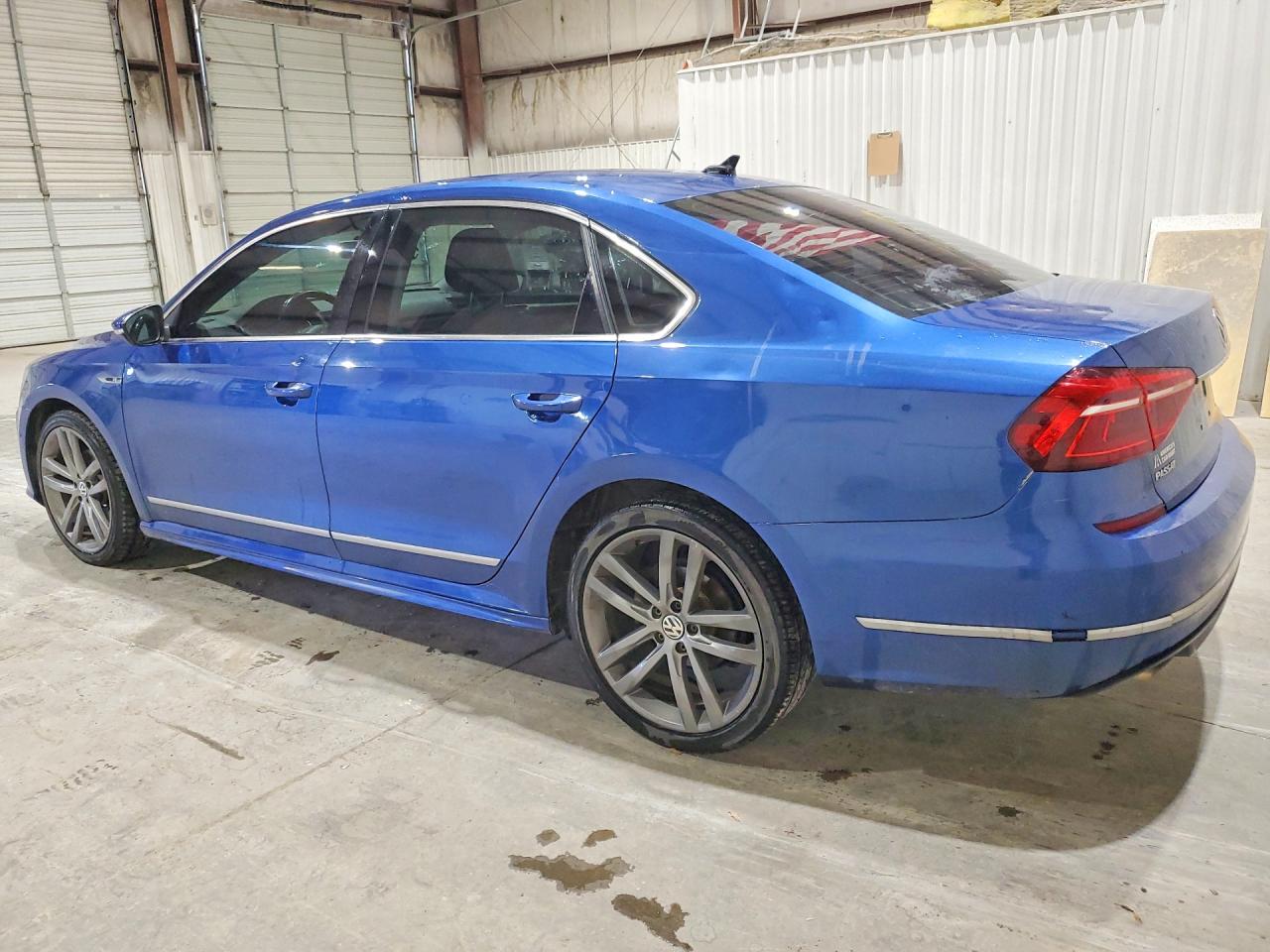 Volkswagen Passat R-line