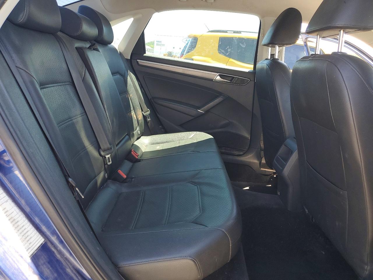 Volkswagen Passat R-line